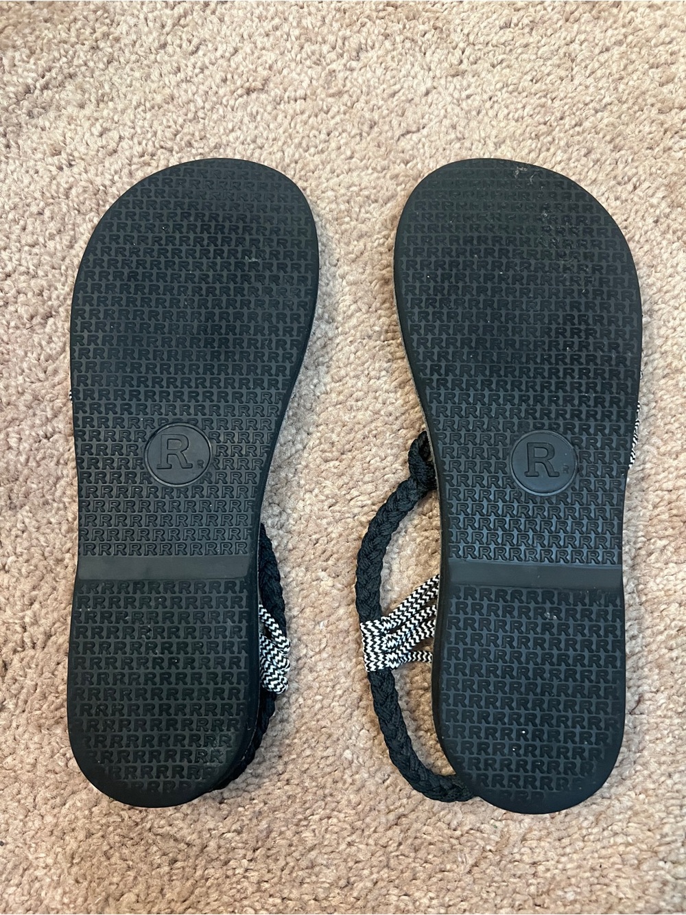 Plaka Black Braided Strap Sandals - Picture 3 of 3